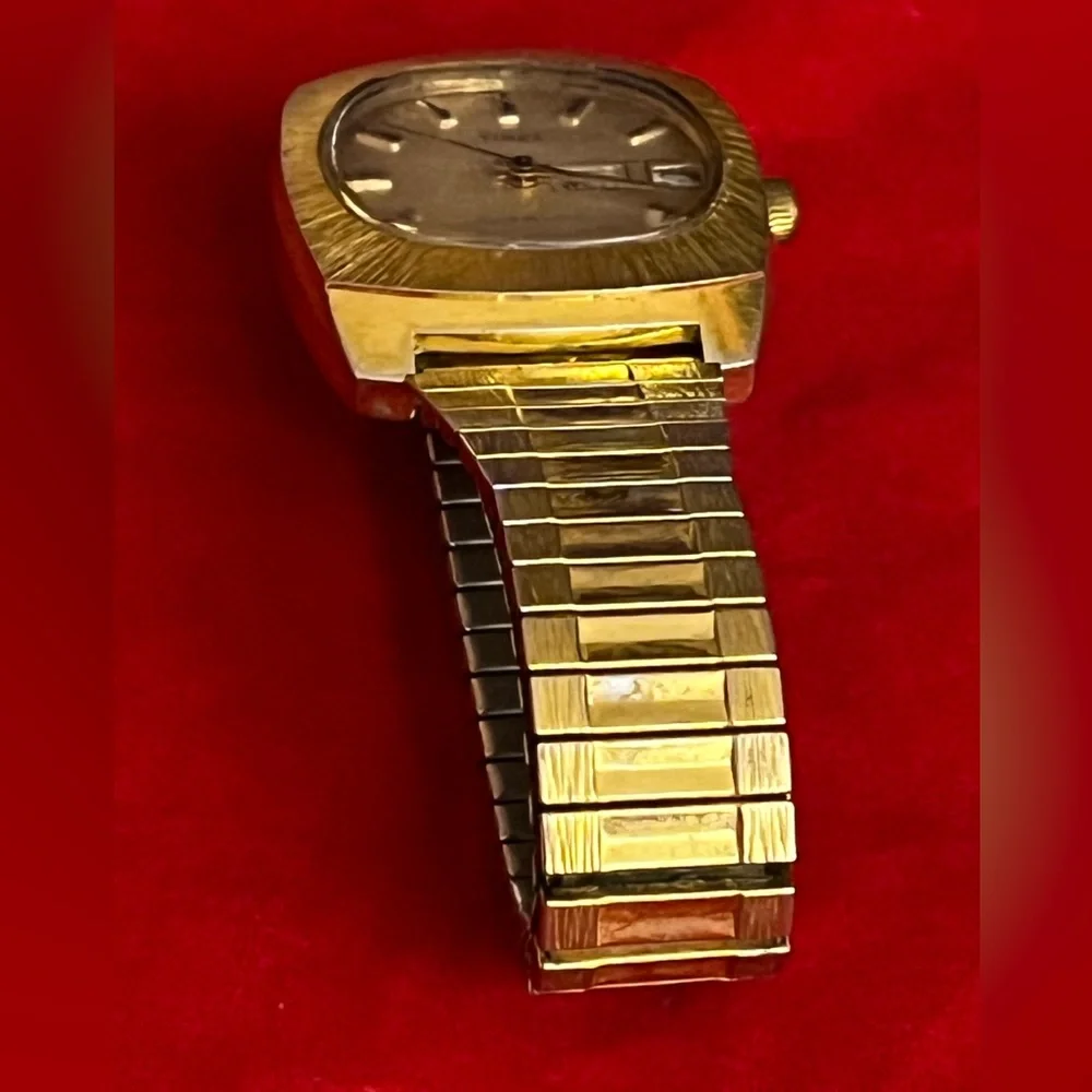 Timex Vintage 70's Cushion Automatic Day Date Men's Watch - AS IS